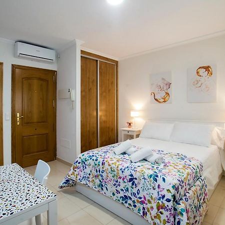 Apartamentos Amat - Only Adult - Playa El Bajondillo Torremolinos Ngoại thất bức ảnh