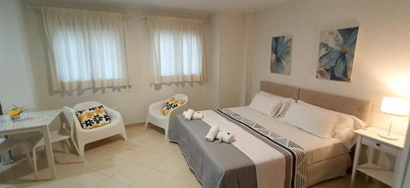 Apartamentos Amat - Only Adult - Playa El Bajondillo Torremolinos Ngoại thất bức ảnh